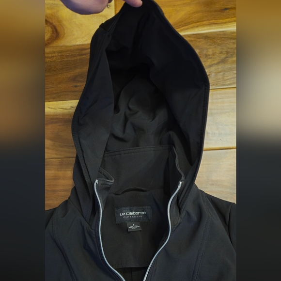 Nearly New Liz Claiborne Women's Jacket Size Small, Color Black, Hood  &Tie Belt - Picture 2 of 5